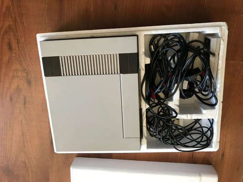 COLLECTORS DREAM! Nintendo - NES Console in Orignial Box with 3 Games In Original boxes