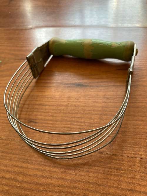Assorted Vinatge Kitchenalia