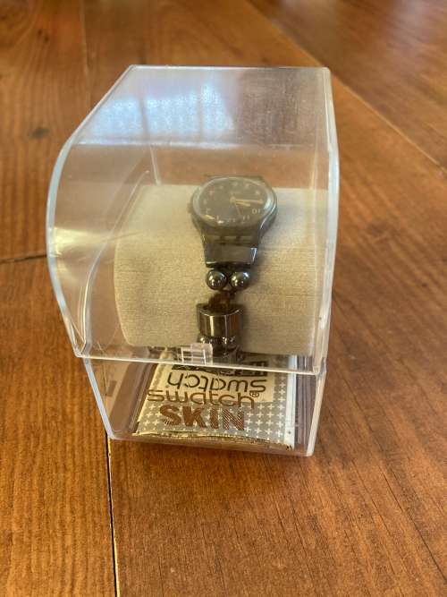Vintage Ladies Swatch Watch in Original Box