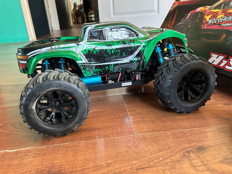 HSP Racing  1/10 4WD Brushless Monster Truck RTR + Extra Battery