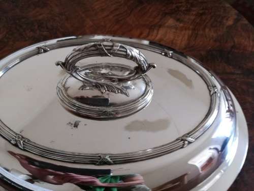Elegant silver Plate Entree dish. Measurement length 30cm by height 14cm