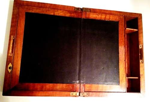 Beautiful 19th Century Victorian Mahogany and Mother of Pearl Marquetry Inlaid writing box. 1880s