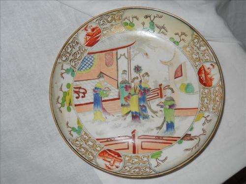 Chinese plate - royal gift scene (marked 673 on back)