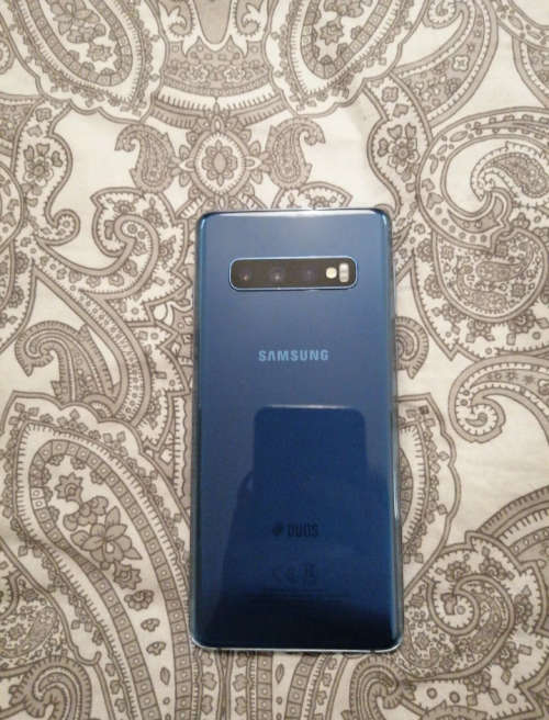 Brand new Samsung Galaxy S10