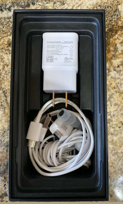 brand new Samsung Galaxy S10+
