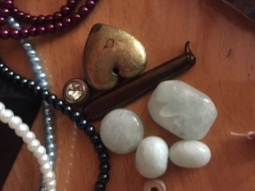 BULK LOAD BEADS AND MORE Starting at R1.00 VALUE R1400