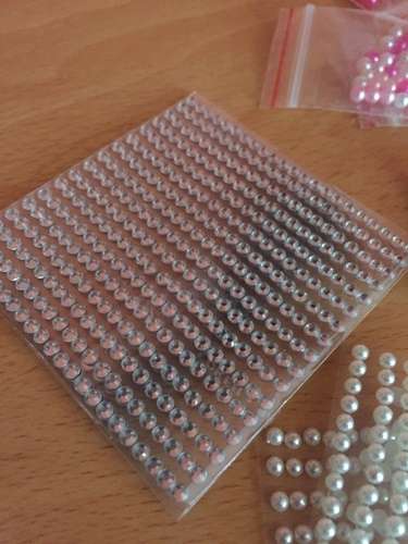 BULK LOAD BEADS AND MORE Starting at R1.00 VALUE R1400
