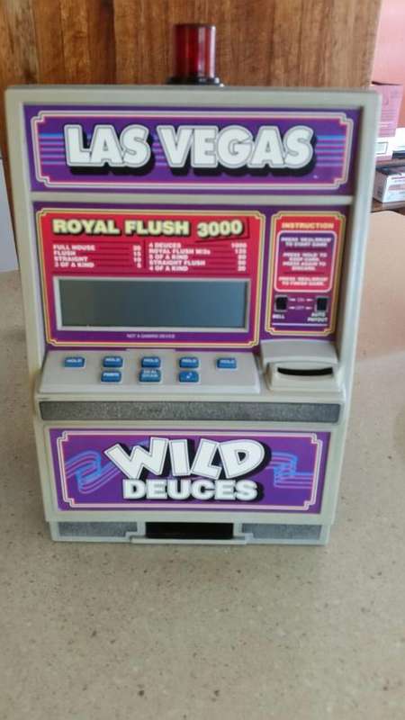 Gambling Machine! Vintage Las Vegas Royal Flush 3000