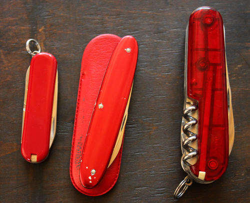 victorinox huntsman swiss army knife alox classic castle