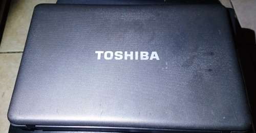 Toshiba Satellite C650 Laptop with Windows 10