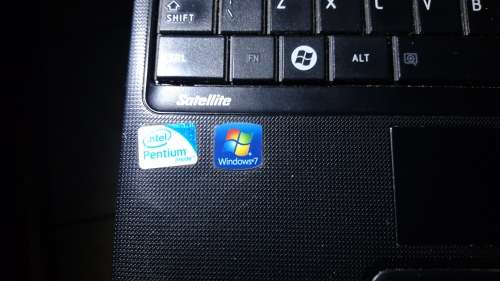 Toshiba Satellite C650 Laptop with Windows 10