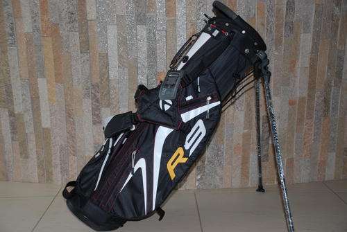Taylor Made R9 Black/White Featherlite stand bag