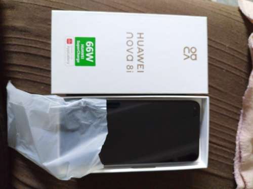 Huawei Nova 8i