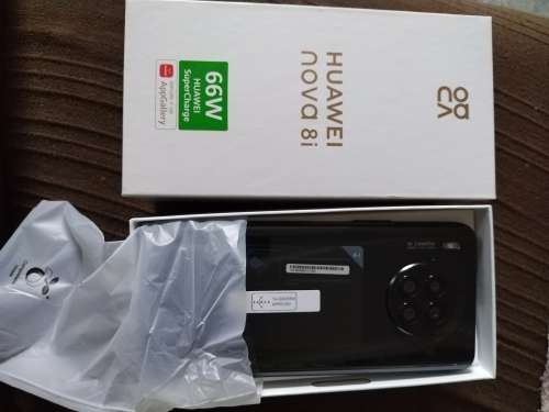 Huawei Nova 8i