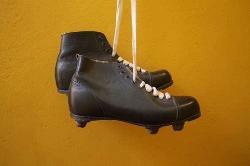 VINTAGE RUGBY SHOES