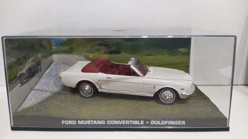 **007 James Bond Collection** 1/43 Goldfinger - Ford Mustang Convertible