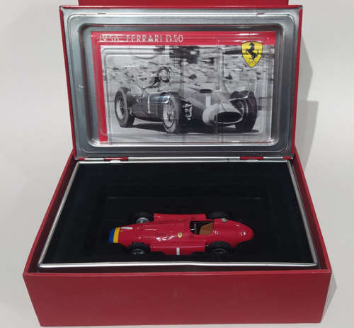 **MINT/COLLECTORS** 1/43 HW Racing/IXO Tin Case Series - Ferrari D50 1956 Juan Manuel Fangio #1