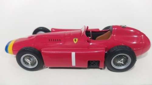 **MINT/COLLECTORS** 1/43 HW Racing/IXO Tin Case Series - Ferrari D50 1956 Juan Manuel Fangio #1