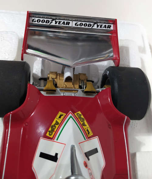 **EXTREMELY RARE & AS NEW** 1/18 Hot Wheels Elite F1 Ferrari 312 T2 - Niki Lauda #1 - Monaco GP 1976