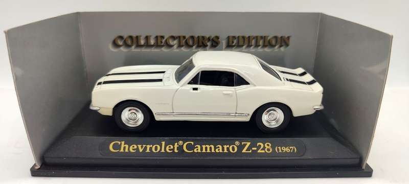 **DAMAGED** 1/43 Yat Ming Chevrolet Camaro Z-28 1967 (no wing mirrors)