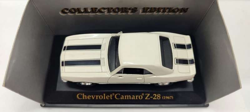 **DAMAGED** 1/43 Yat Ming Chevrolet Camaro Z-28 1967 (no wing mirrors)