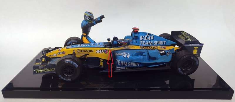 *RARE/MISSING MIRROR* 1/18 Hot Wheels Renault F1 Team 2005 Constructors` Champions LE 0001 of 4300