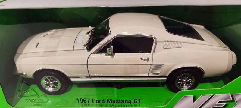 **NEW** 1/24 Welly NEX 1967 Ford Mustang GT Cream