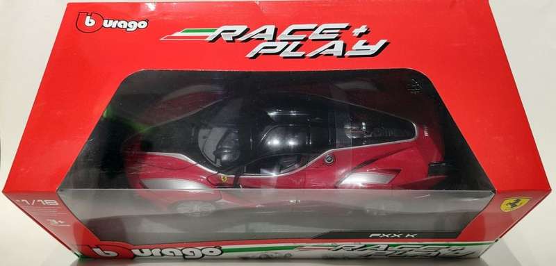 **NEW** 1/18 Bburago Ferrari FXX-K #10 Red