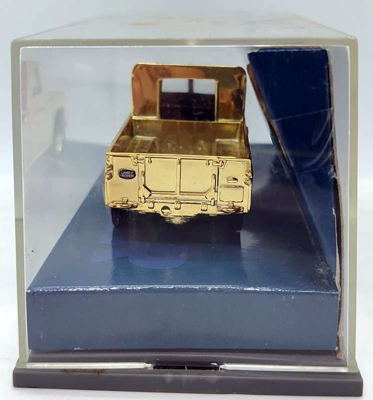 **Pre-loved/RARE** 1/43 Corgi Classics Gold Plated Land Rover 50th Anniversary 07103