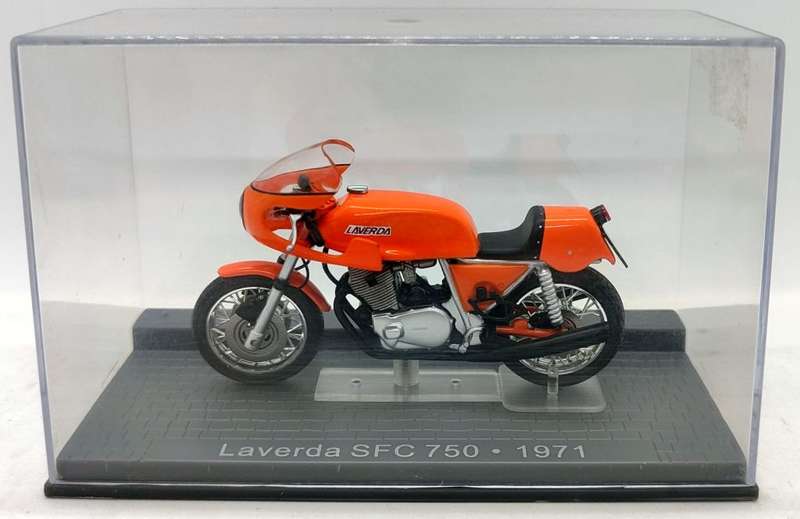 **Rare/Pre-loved** 1/24 IXO/Edicola Motorcycle - Laverda SFC 750 1971 - Orange
