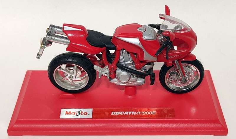 **Pre-Loved/With Baseplate/No Box** 1/18 Maisto Ducati MH900E - Red