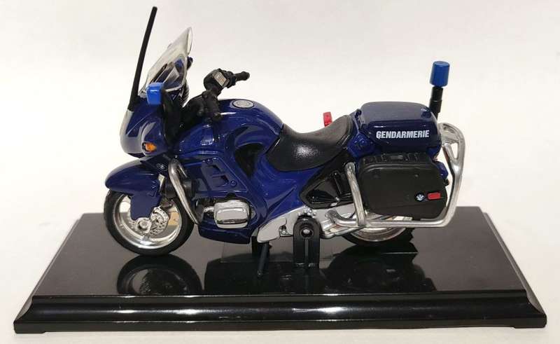 **Pre-Loved/With Baseplate/No Box** 1/18 Maisto BMW R1100RT-P Gendarmerie/Police - Blue
