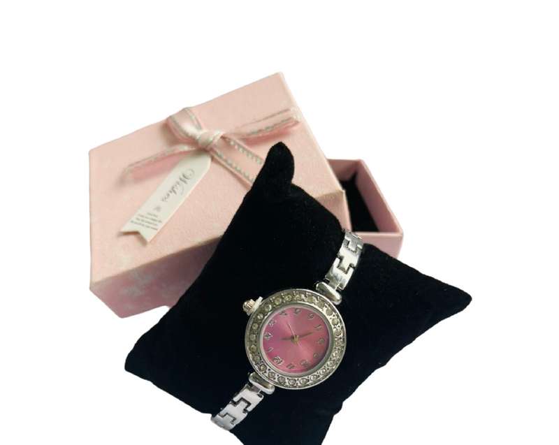 Women`s Silver Chain Link Watch
