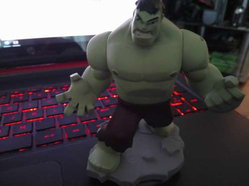 HULK DISNEY INFINITY 2.0 FIGURE