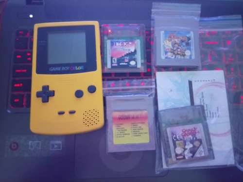 NINTENDO GAME BOY COLOR BUNDLE