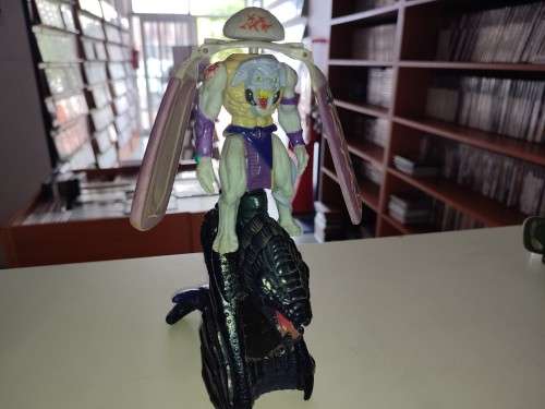 Dragon Flyz Action Figure Bundle