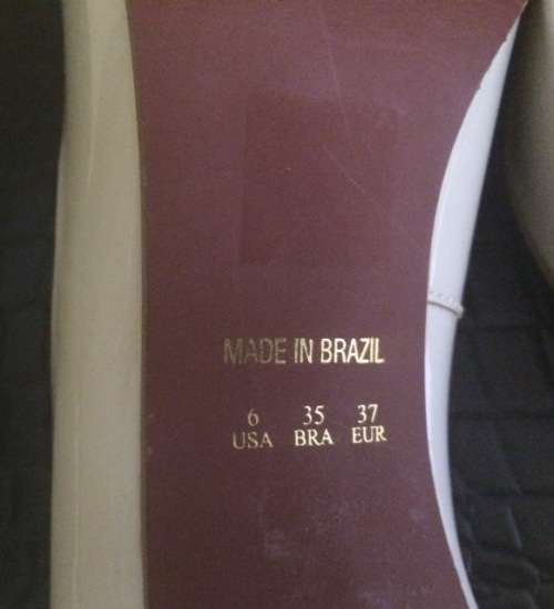 HEELS - SHOES - CREAM - GLOSS FINISH - OPEN TOE - SIZE 4 - HIGH HEELS
