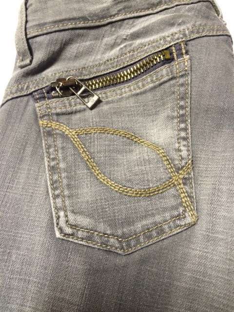 JEAN - DENIM - STRADIVARIUS - TEENAGE GIRL - SIZE 28 - SKINNY JEAN