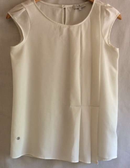 FLOWY TOP - CREAM - DECENIO