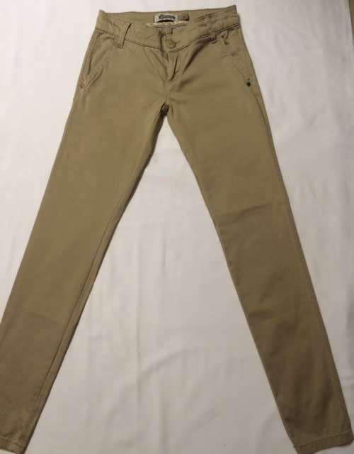TAN PANTS - FITTED TO THE LEG - TEENAGE GIRL - SIZE 28 - SKINNY
