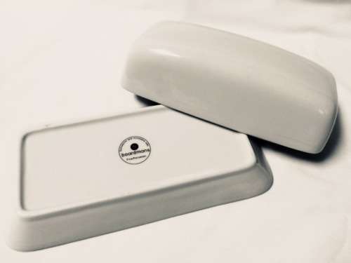 BUTTER DISH - KITCHEN ACCESSORIES