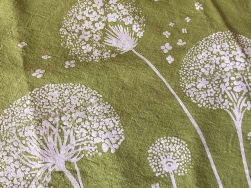 TABLE RUNNER - TABLECLOTH - GREEN WITH PRINT - 163 cm long x 34 cm wide - DECOR