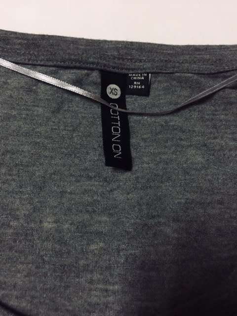 TOPS - LONG SLEEVED - SIZE X-SMALL - CLOTHING -