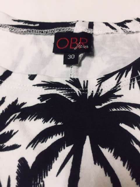 TOPS - PALM PRINT - TEENAGE GIRL - LADIES - CLOTHING - SIZE 30