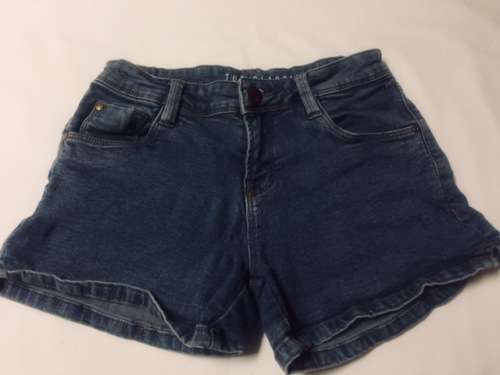 SHORTS - DENIM SHORTS - TEENAGE GIRL - CLOTHING - LADIES - SIZE 6 (30)