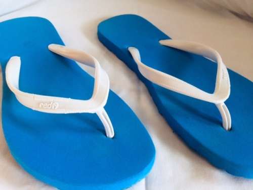 FLIP FLOPS - LADIES - SIZE 3