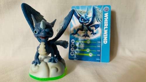 SKYLANDER FIGURINE - GAMING - GAMES - ACCESSORIES