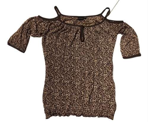 TOP - ANIMAL PRINT - SIZE 32 - LADIES - COLD SHOULDER SLEEVE - 3/4 SLEEVE