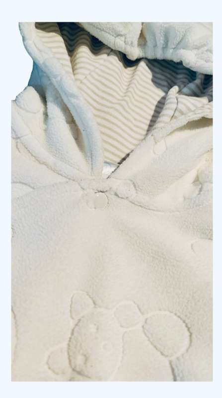 BABYGROW - BABY - FLEECE BABYGROW - AGE 3/6 MONTHS - CREAM COLOUR