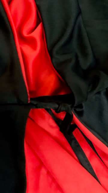 HALLOWEEN CAPE - DRACULA CAPE - DRESS UP - ONE SIZE FITS ALL - 1 METER LONG